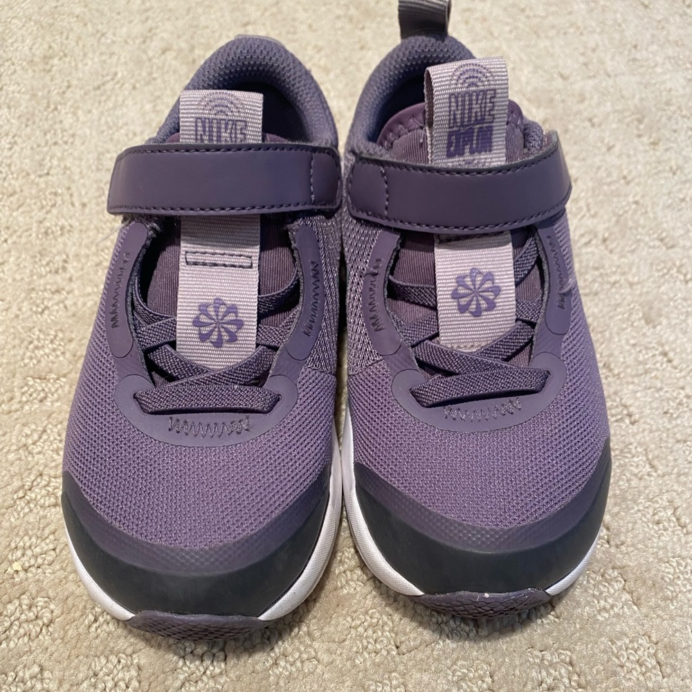 Nike Toddler Size 9 shoes